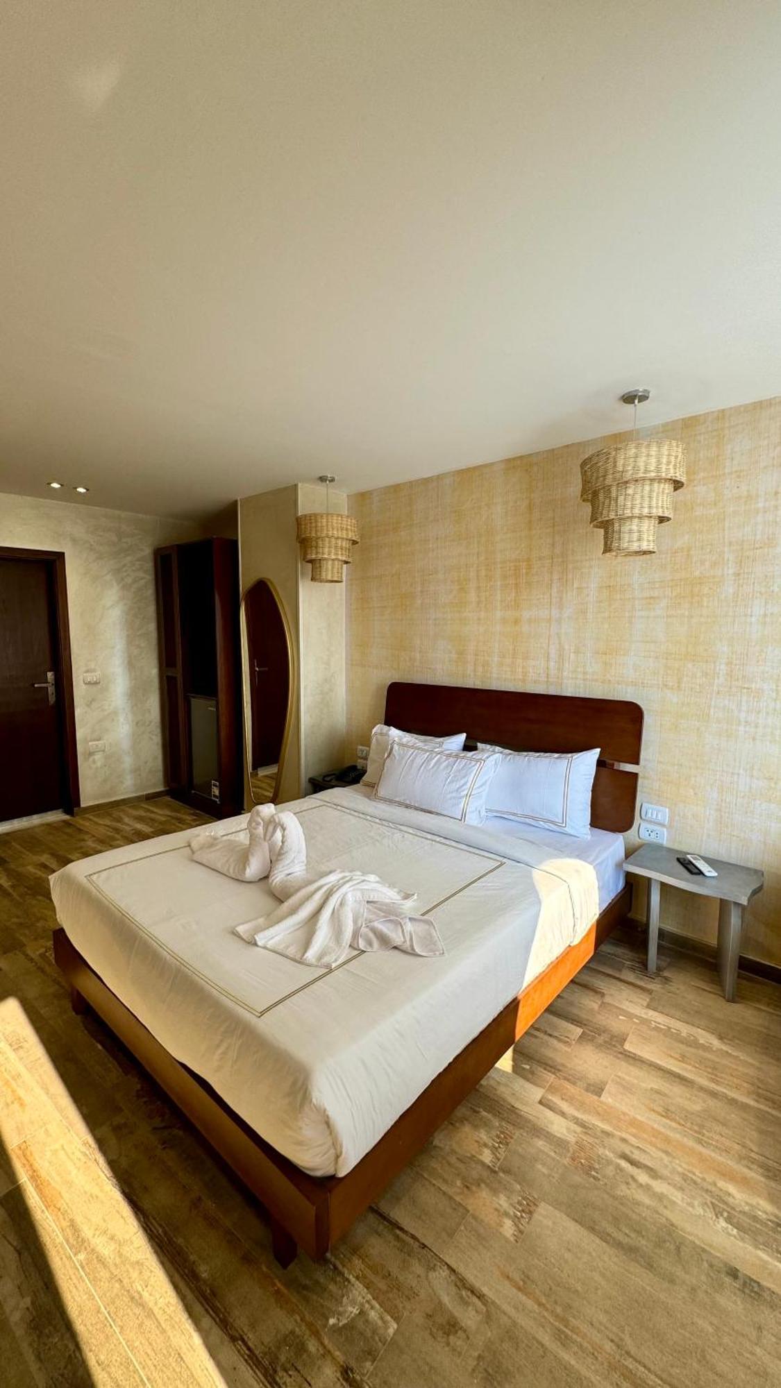 Almas Pyramids Hotel Kafret el-Gabal Esterno foto